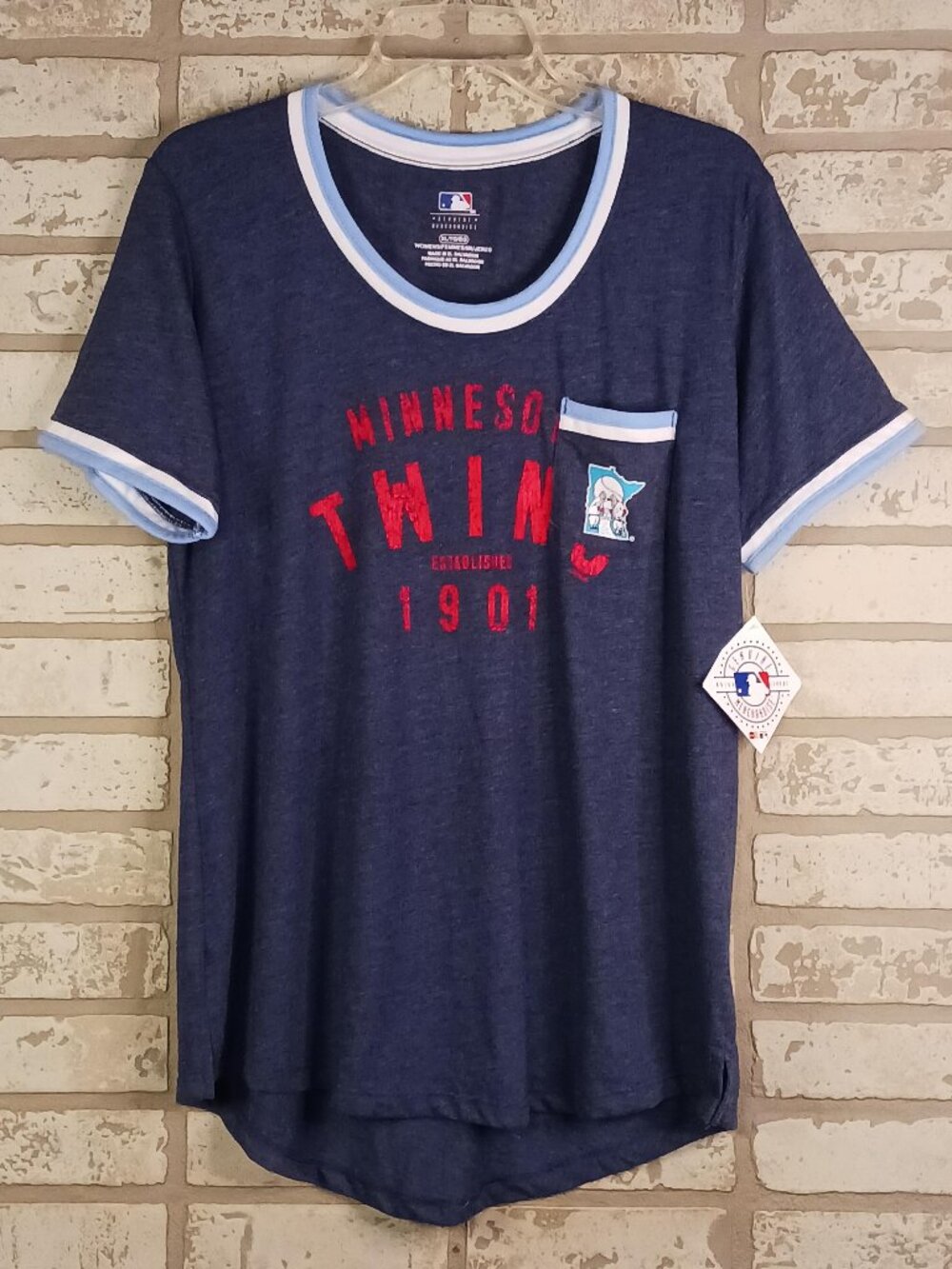 Minnesota Twins Womens T Shirt Size 2XL Gray MLB Genuine Merchandise Tee